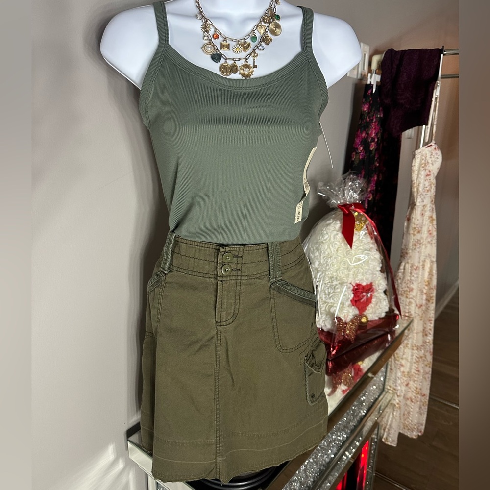 Brand new GAP skirt outfit